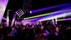 The Men In Blak Schow te Maassluis ronde tafel feest