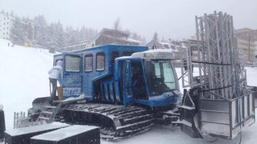 Pieste vervoer Sauze Italië in Sneeuw